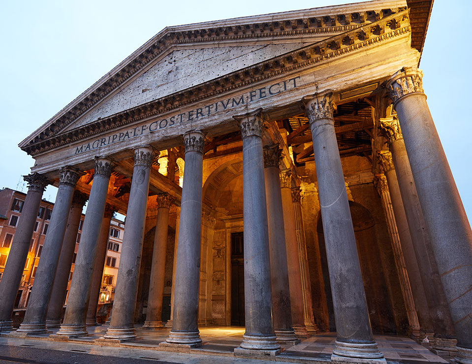 Pantheon in Rome by Stephen Je