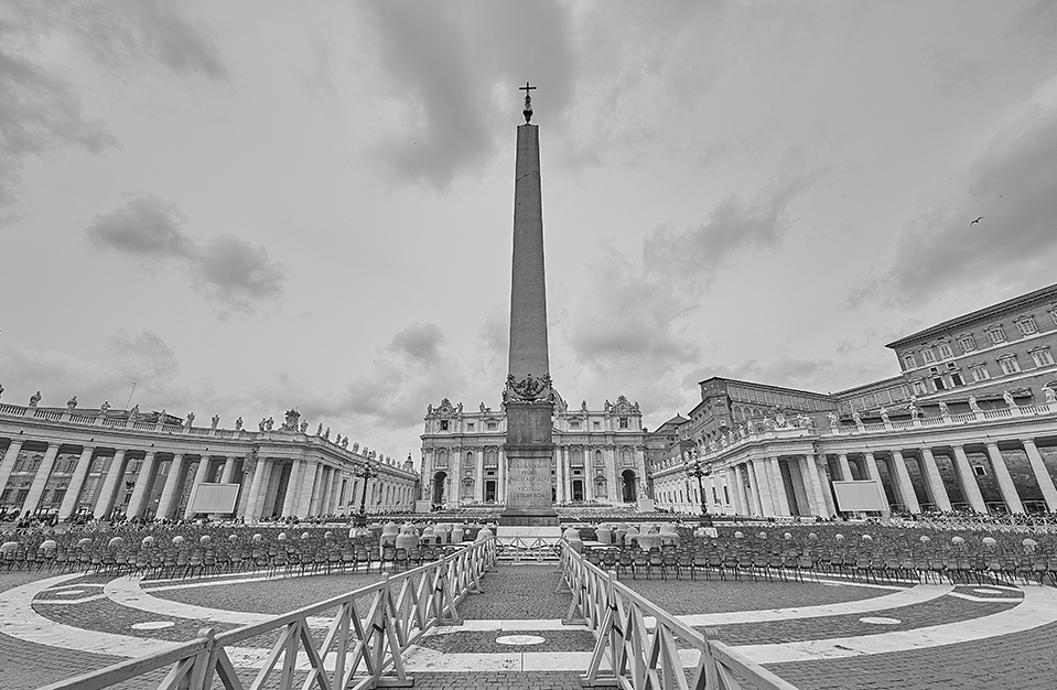 Vatican's St. Peter's Square by Stephen Je